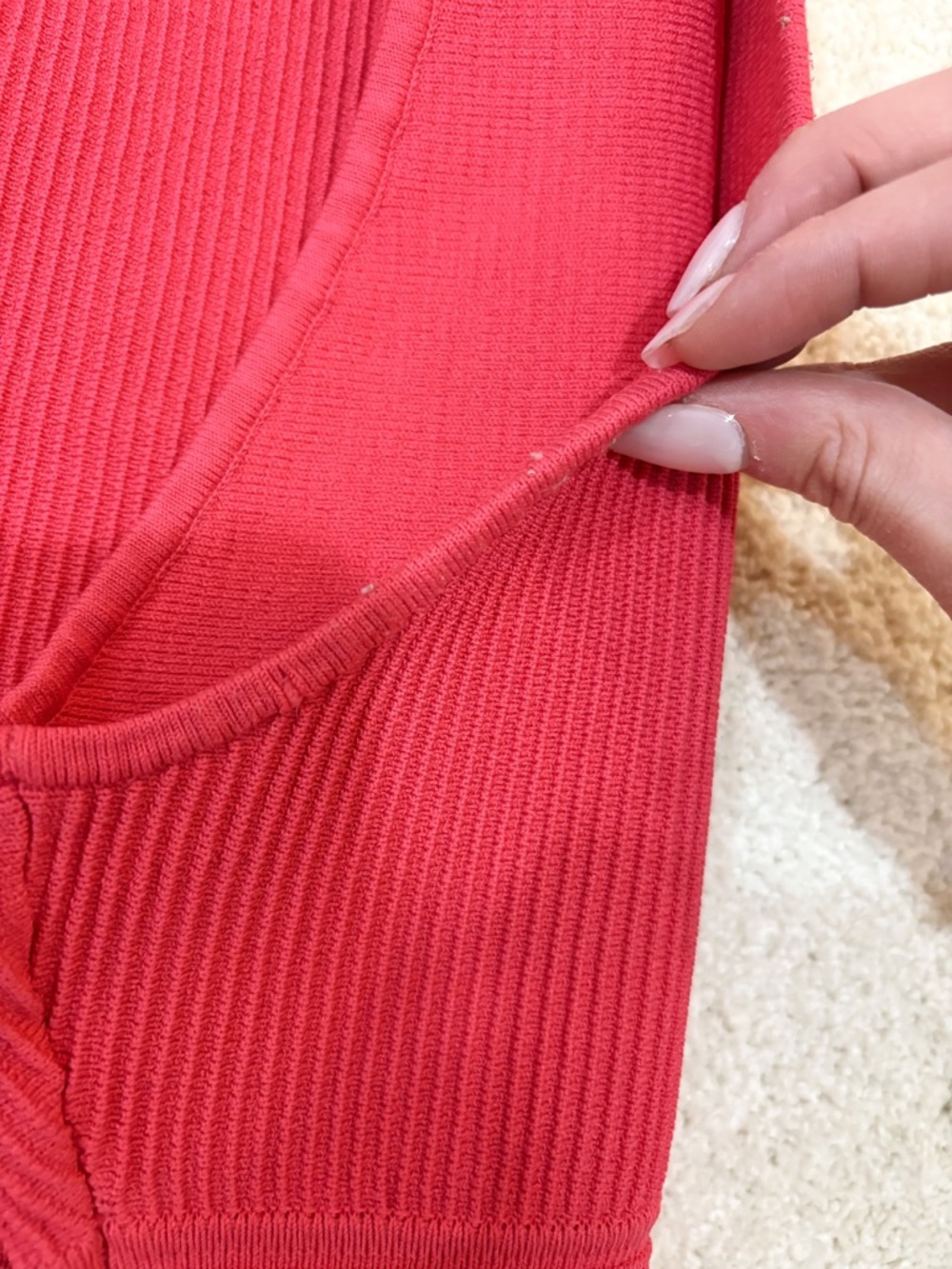 Aritzia Babaton Dark Pink Red Sleevless Ribbed Cropped Tank - Picture 4 of 8